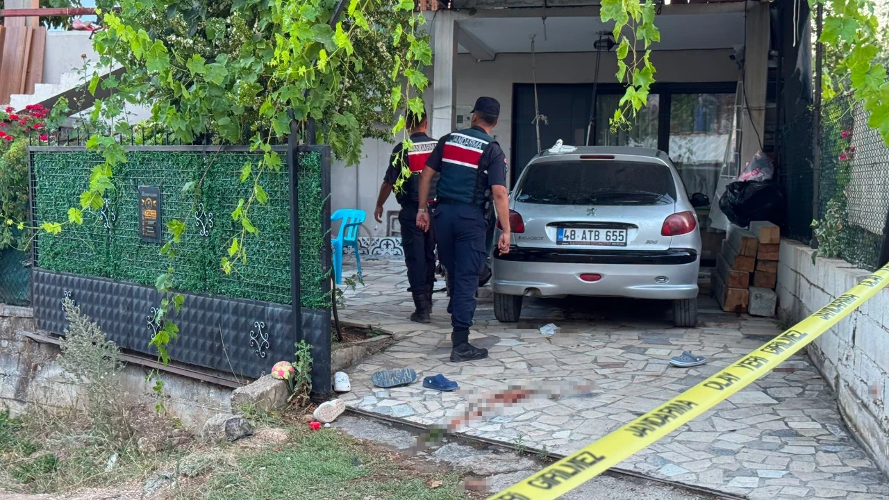 Muğla'da komşu kavgası kanlı bitti: 1 ölü, 2 yaralı