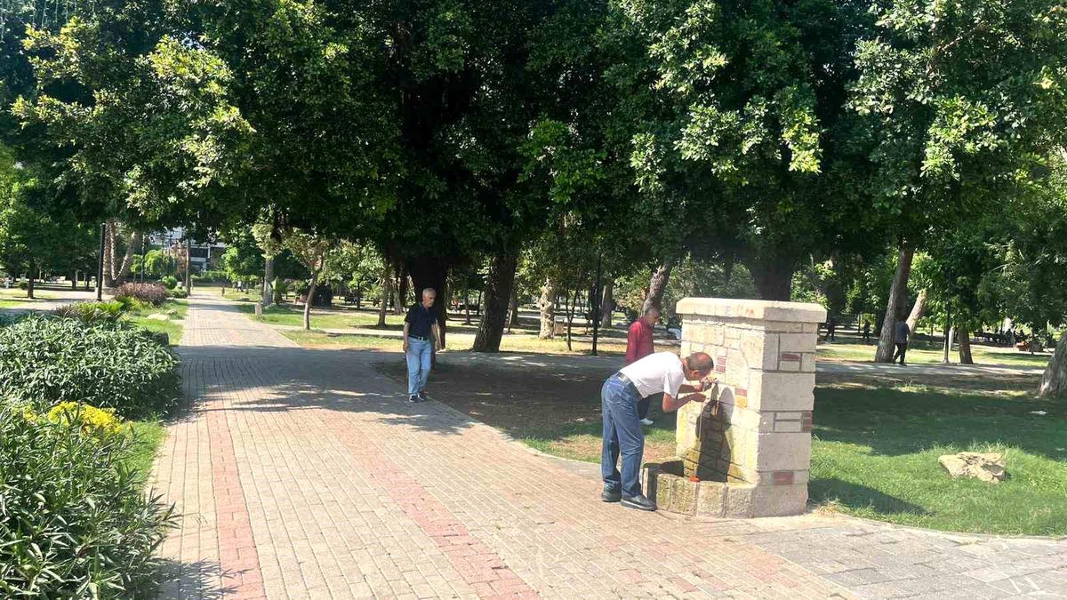 Adana'da termometreler 33 dereceyi gösterdi