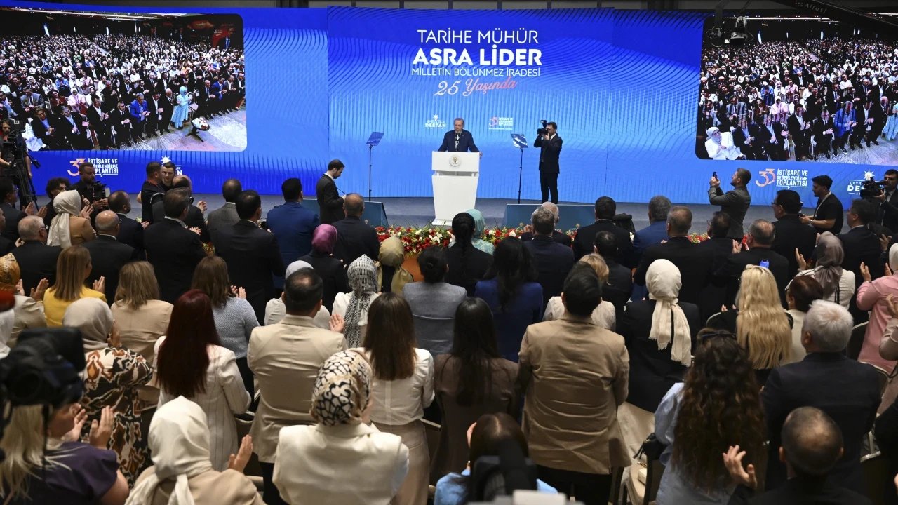AKP'den vekillere ev ödevi: 'Çat kapı' gelecekler