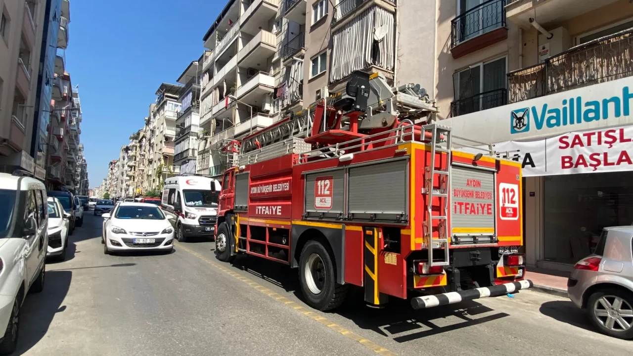 Aydın'da kötü koku ihbarı! Komşular öldü sandı, gerçek çok başka çıktı