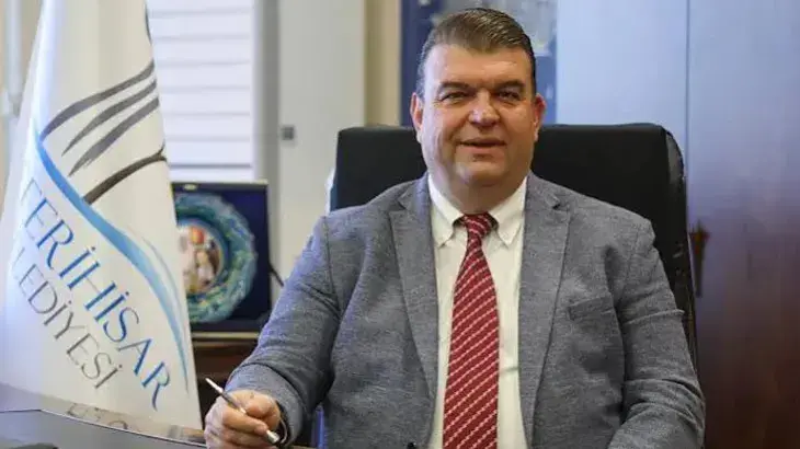 Seferihisar Belediye Başkanı İsmail Yetişkin görevden uzaklaştırıldı