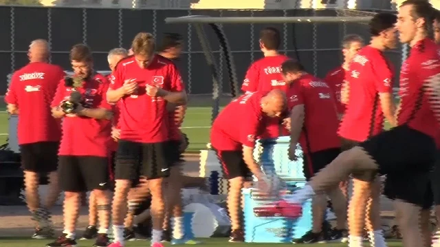 Kenan Yıldız antrenmana dua ederek başladı