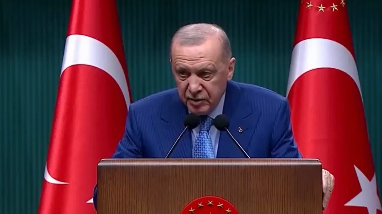 Cumhurbaşkanı'ndan sert tepki; Atatürk'ün kurduğu partiyi pavyon masasına düşürdüler