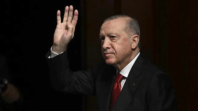 Cumhurbaşkanı Erdoğan Erzurum Vakfının lokalini ziyaret etti