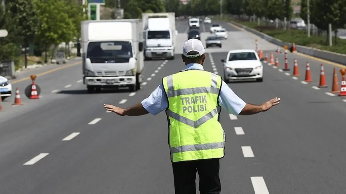 Pazar günü yola çıkacaklar dikkat! İstanbul'da trafik düzeni değişiyor