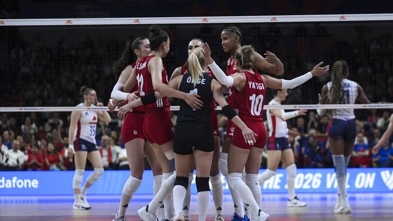 A Milli Kadın Voleybol Takımı, Fransa'yı 3-0 mağlup etti
