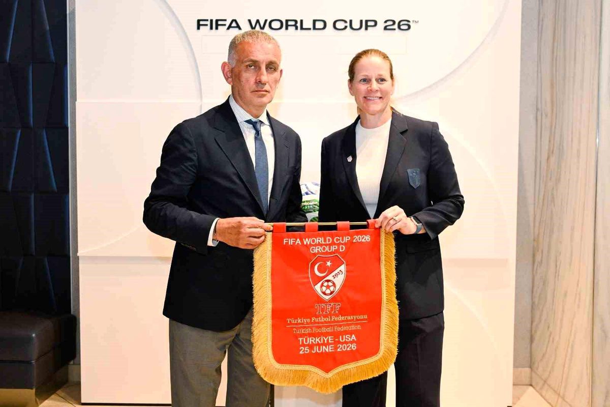 Türkiye ve ABD Futbol Federasyonu başkanları bir araya geldi