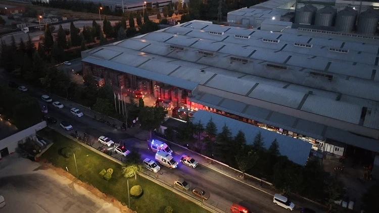 Eskişehir'de plastik fabrikasında yangın