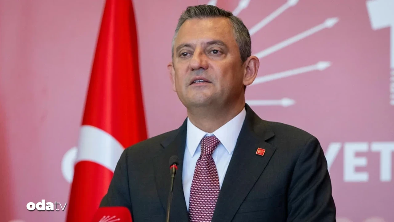 Özel'e yeni parti çağrısı: 'Zaman kem küm etme zamanı değil'