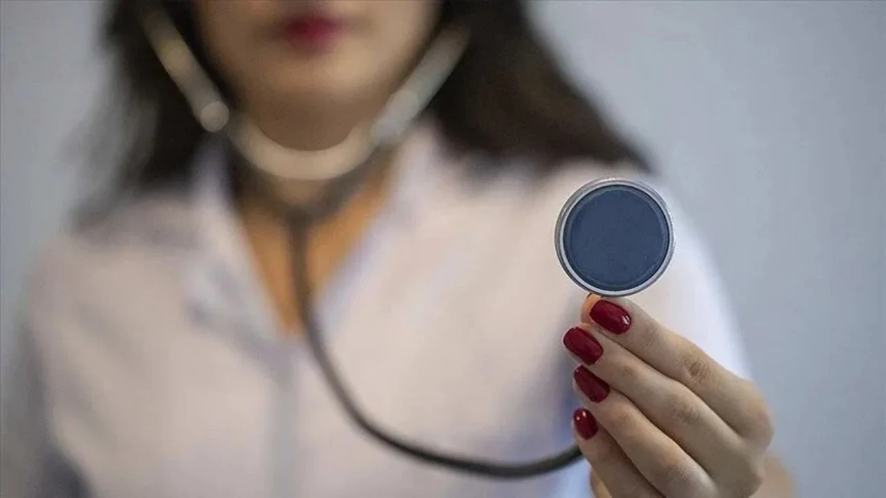 Doktor ve hemşireye bıçak parası davası