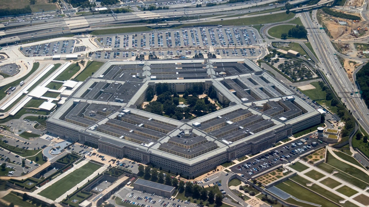 Pentagon o listeyi güncelledi: Çinli otomotiv ve teknoloji devleri askeri kara listede