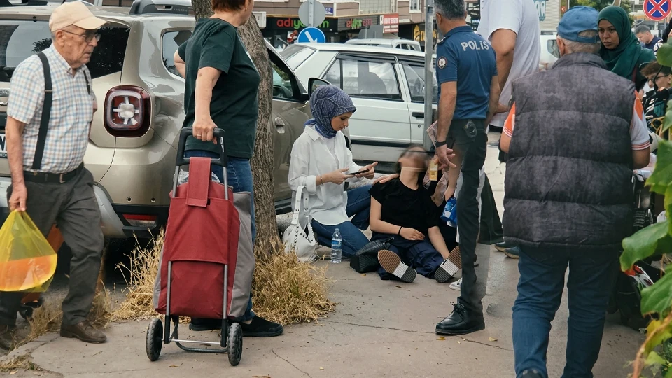 YKS sınavı Samsun'da inanılmaz olay: Kimliğini unutan aday ehliyetini de düşürünce hastanelik oldu | Eğitim Haberleri
