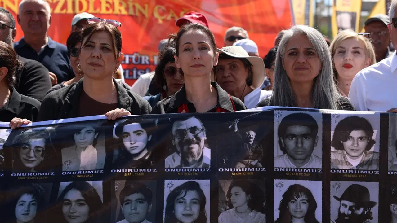 Madımak Katliamı'nın 33. yılında Tülay Hatimoğulları'ndan çağrı: 'TBMM'de Hakikatle Yüzleşme Komisyonu kurulmalı'