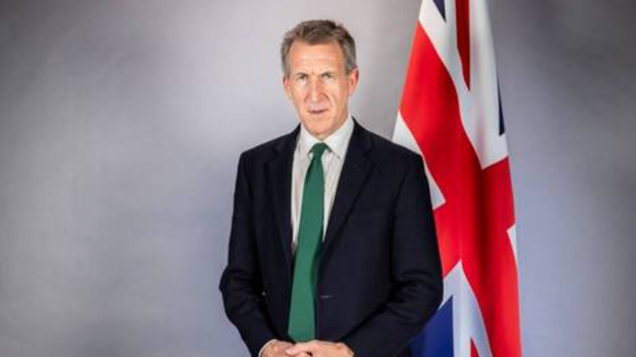İngiltere'nin yeni Savunma Bakanı Dan Jarvis oldu