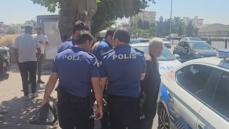 Durakta bekleyen eşini vurdu, polise teslim oldu