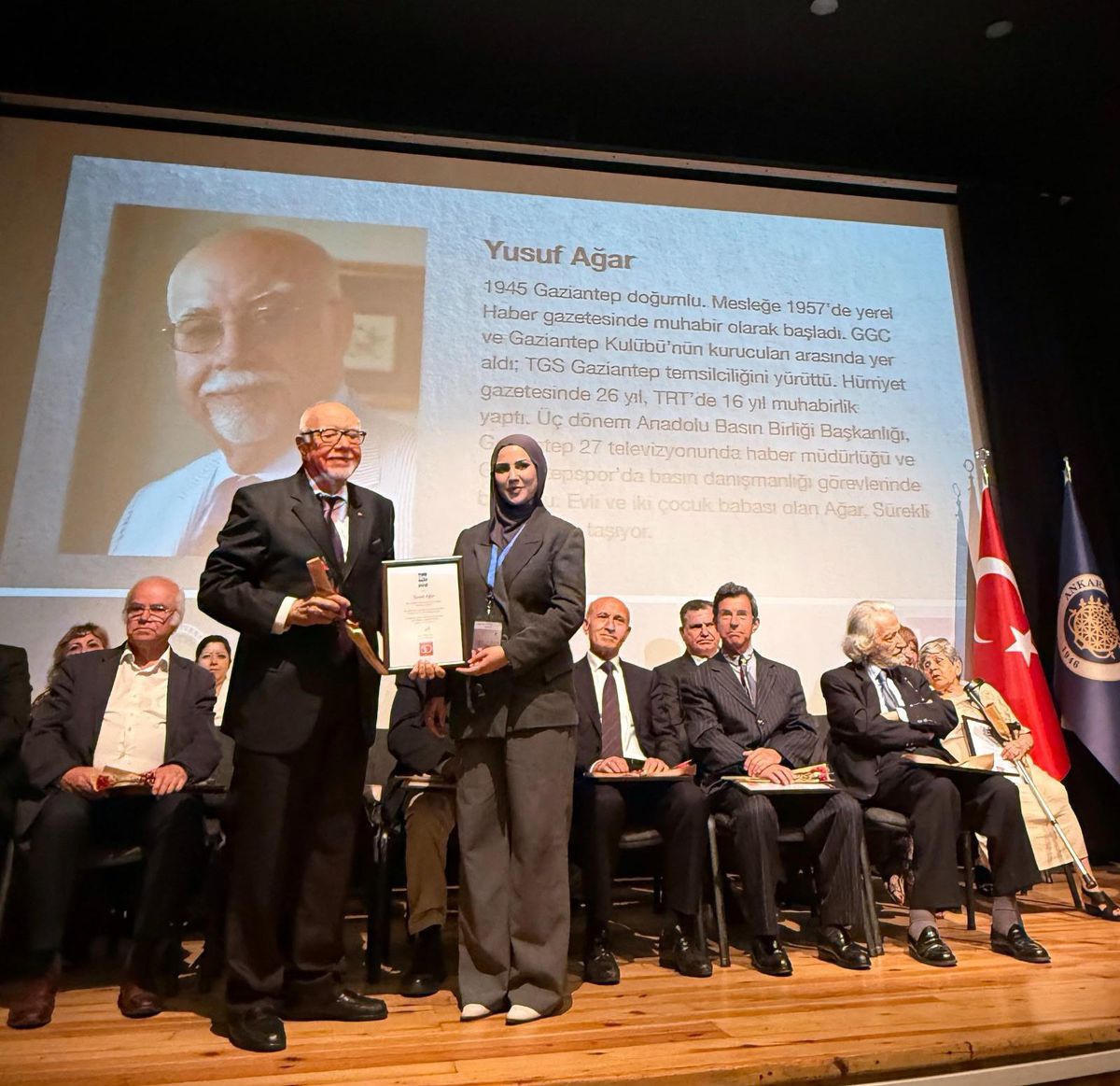 Yusuf Ağar'a meslekte yarım asrı aşan emeği için onur ödülü