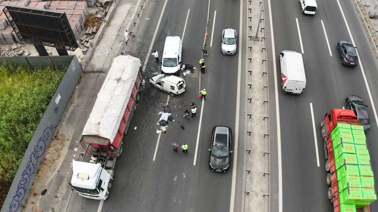 Bahçelievler'de zincirleme kaza: 1 kişi hayatını kaybetti
