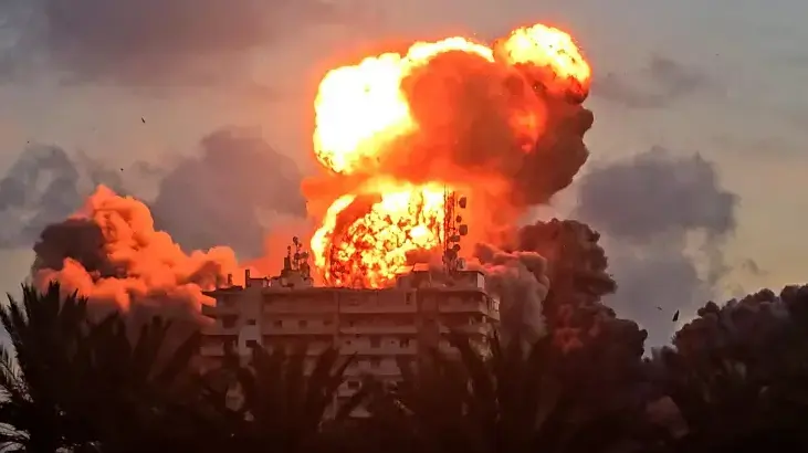 İsrail, İran'ın uyarısını dinlemedi! Ateşkese rağmen Lübnan'a bombardıman