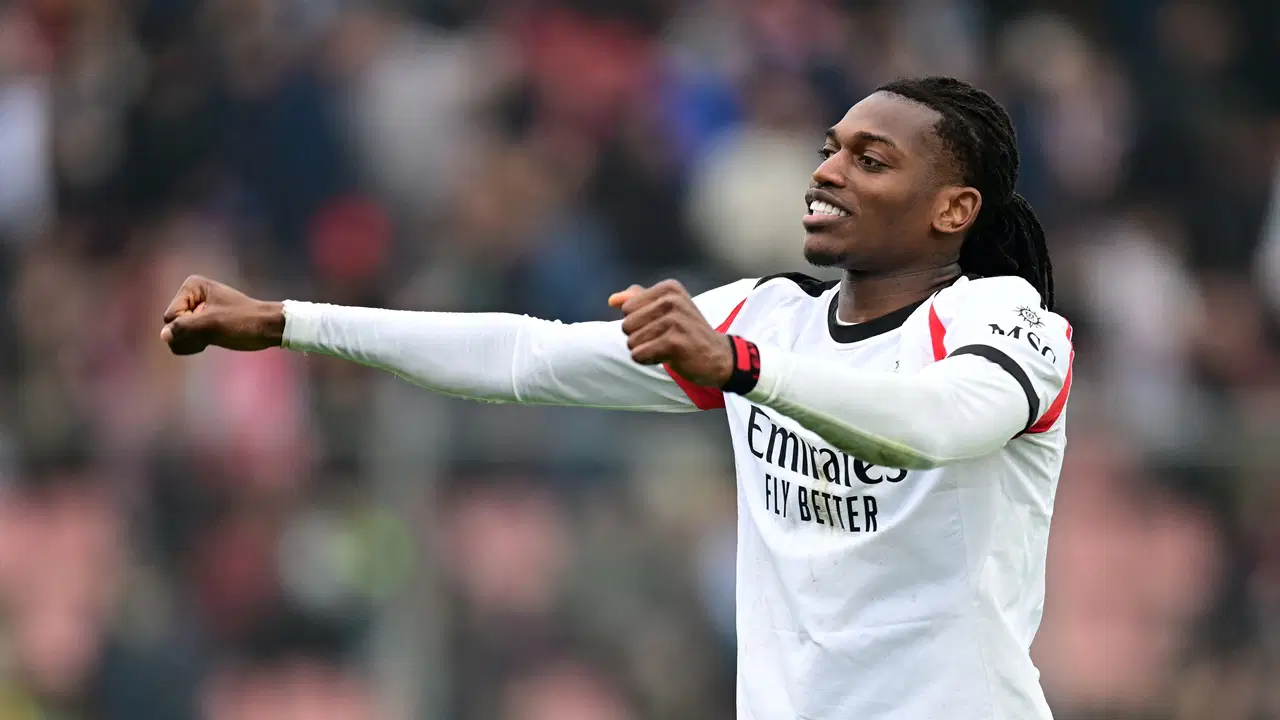 Rafael Leao'dan Fenerbahçe ve Galatasaray iddialarına yanıt: 'Hazırlıklarıma başlamak üzereyim'