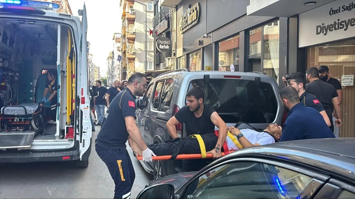 Bursa'da sokağın ortasında silahlı kavga