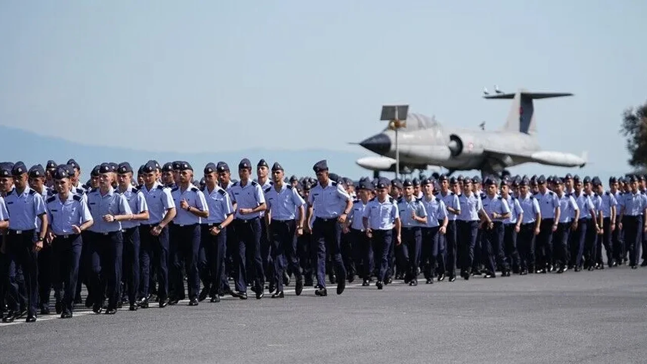 Hava Harp Okulu'nda geleceğin pilotları çok yönlü eğitimle yetişiyor