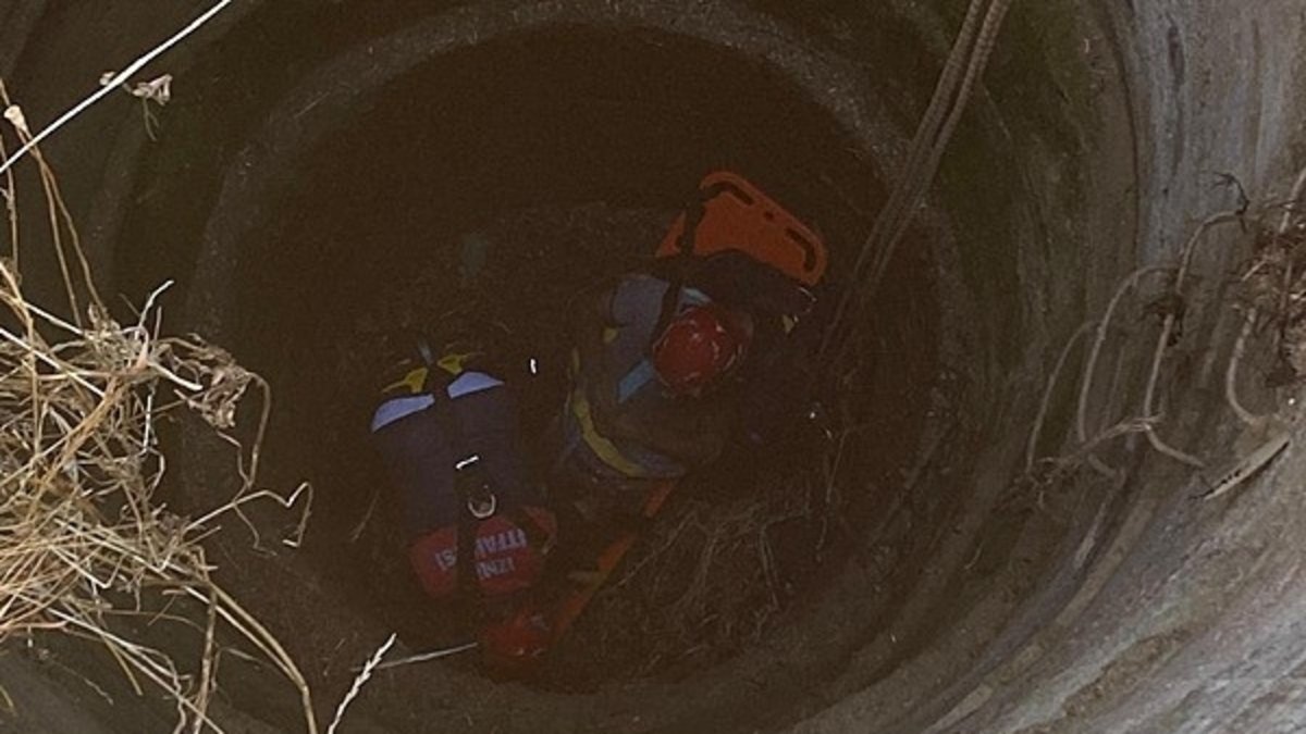 İzmir'de zamana karşı yarış! 20 metre derinliğindeki kuyuya düştü, yaralı kurtarıldı