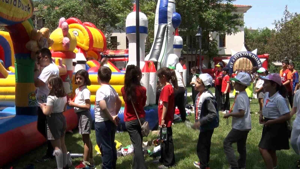 Ankara'da çocuklara özel düzenlenen 'Türkiye Çevre Haftası' etkinlikleri başladı'