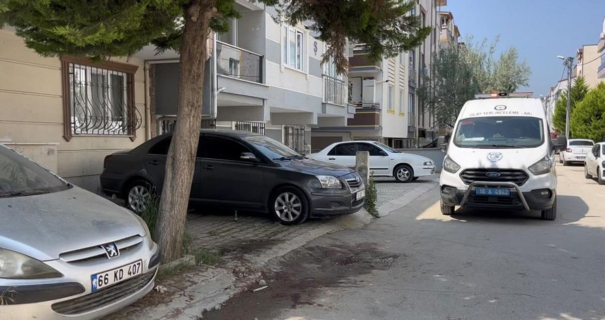 Bursa'da iki kardeş arasında bıçaklı kavga: 2 yaralı