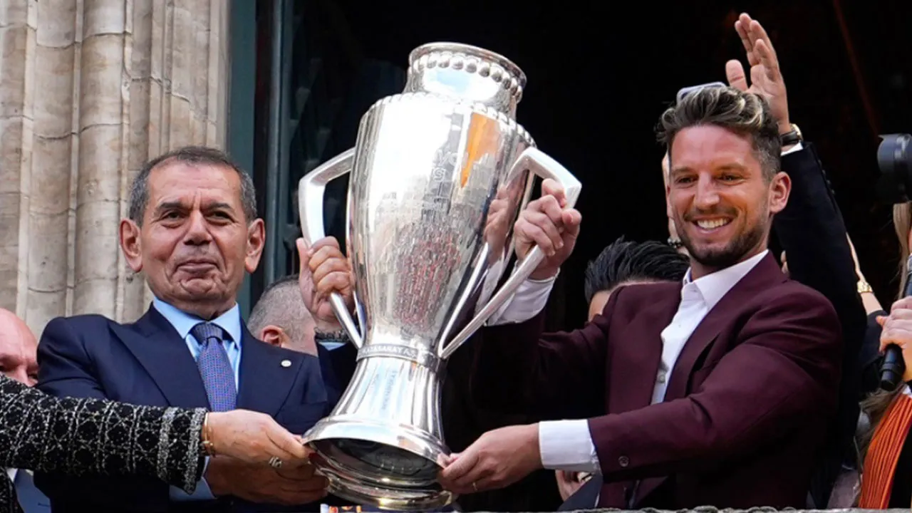 Mertens’in Galatasaray'a cevabı: "Hocalığa hayır, menajerliğe evet"