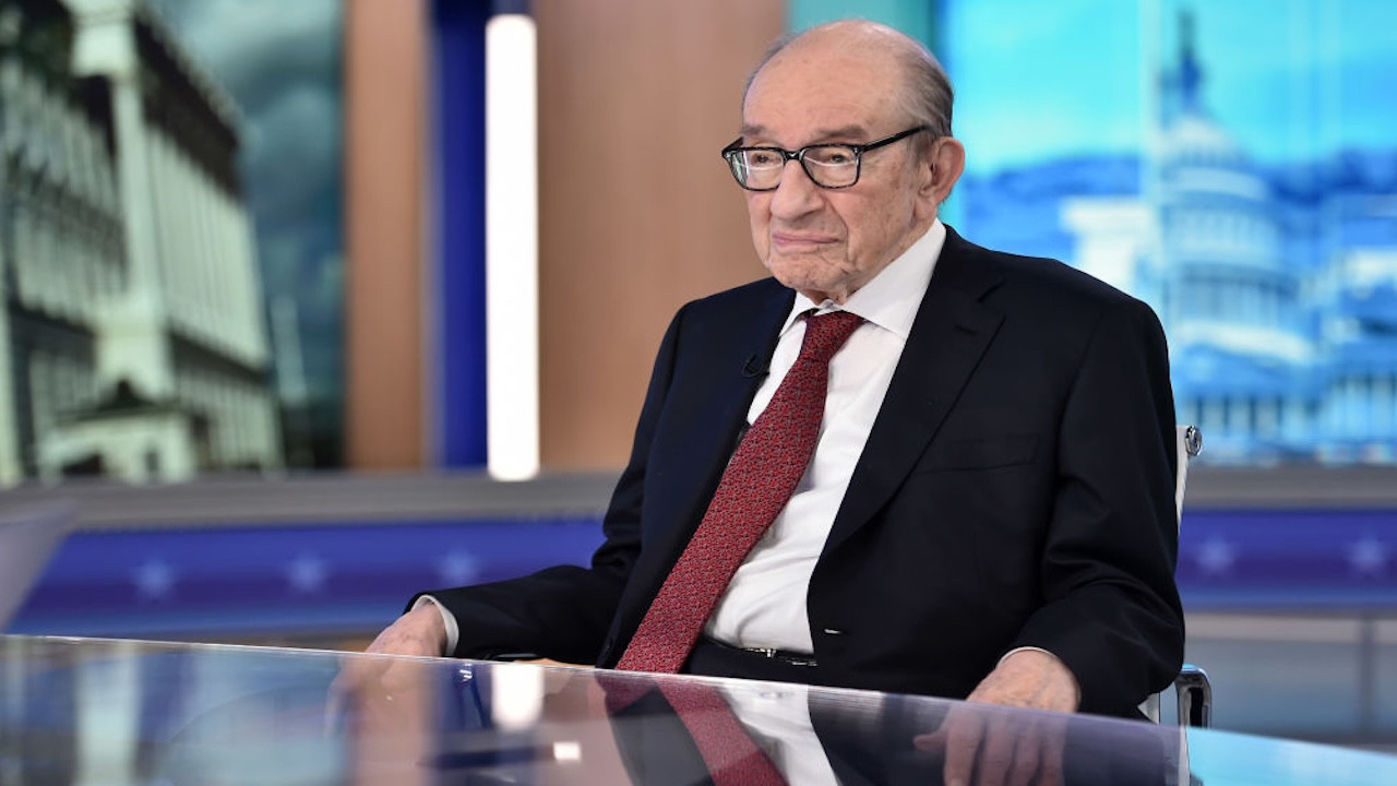 Fed'in kriz dönemi başkanı Alan Greenspan hayatını kaybetti