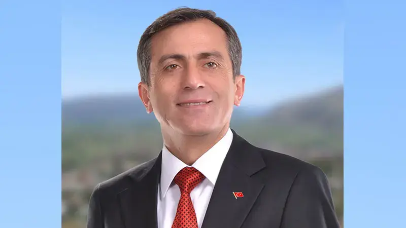 Tufanbeyli Belediye Başkanı Aktürk, kalp krizi şüphesiyle hastaneye kaldırıldı