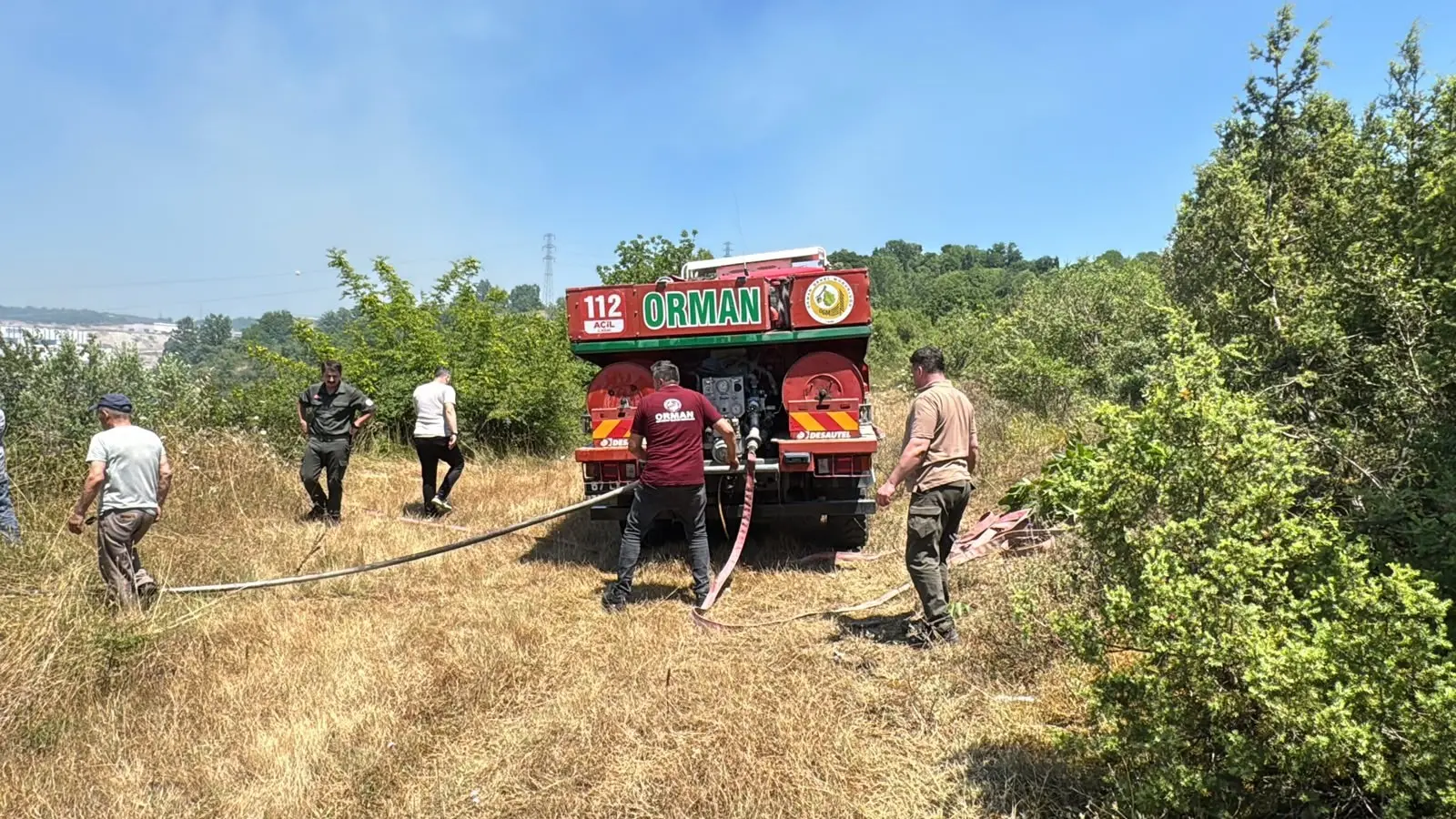Diyarbakır'da çıkan orman yangınına müdahale ediliyor