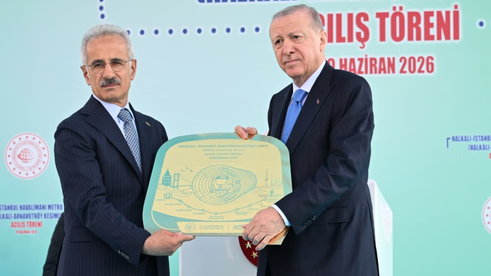 Bakan Uraloğlu açıkladı: Türkiye’nin en uzun ve hızlı metrosundan rekor