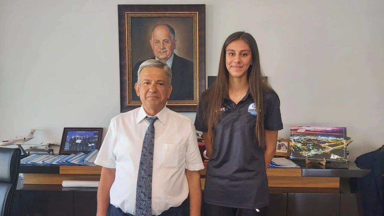 Merinosspor’dan Milli Takım kampına... Merinos genç oyuncusu Azra Kankılıç, Galatasaray takımına transfer oldu