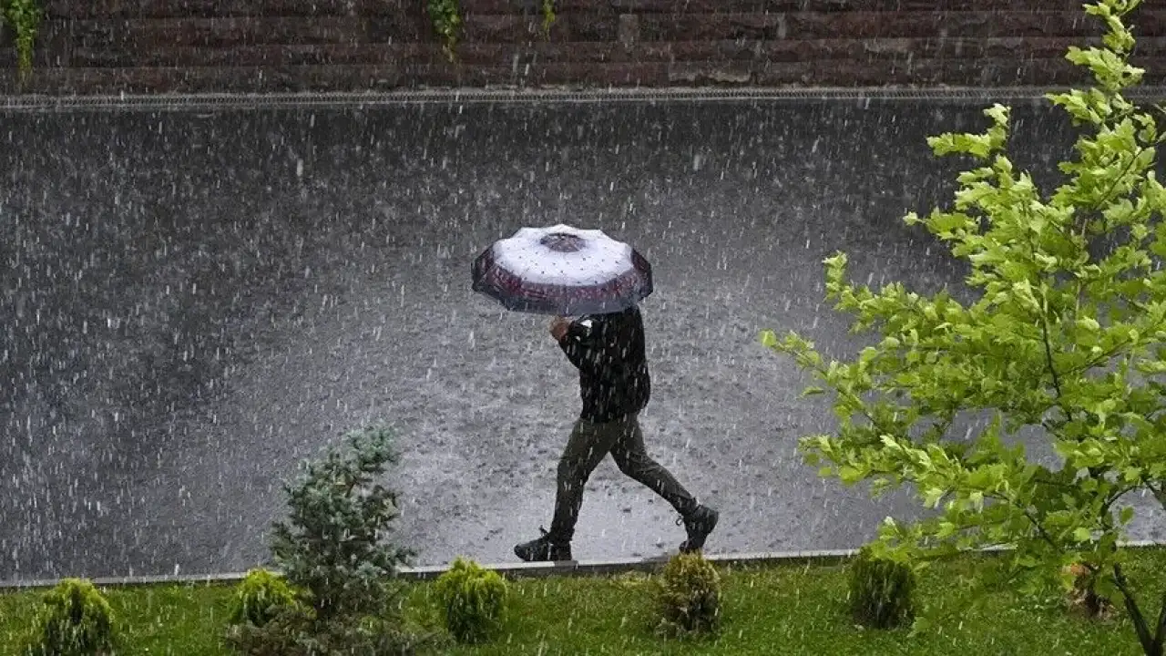 Meteoroloji'den 4 il için kuvvetli sağanak uyarısı