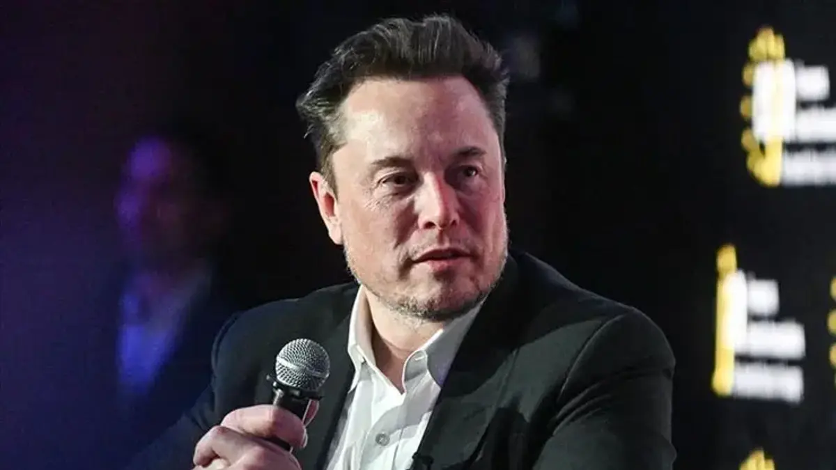 Elon Musk dünyanın ilk trilyoneri oldu! SpaceX hisseleri Nasdaq'ta işlem görmeye başladı