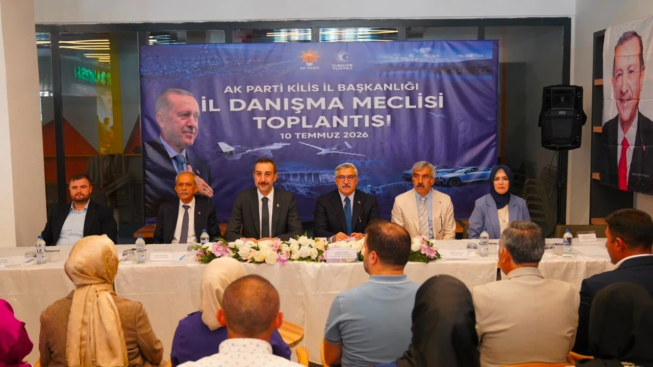 AK Parti Genel Başkan Yardımcısı Hüseyin Yayman'dan muhalefete tepki: Millet de sizden umudu kesmiş, içimizdeki İrlandalılar!