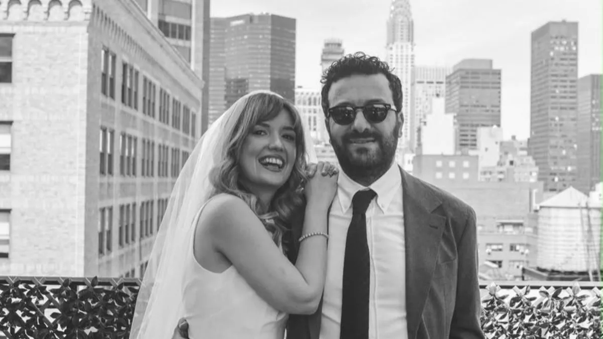 Konuşanlar'ın yıldızı Hasan Can Kaya evlendi! New York'tan sürpriz pozlar