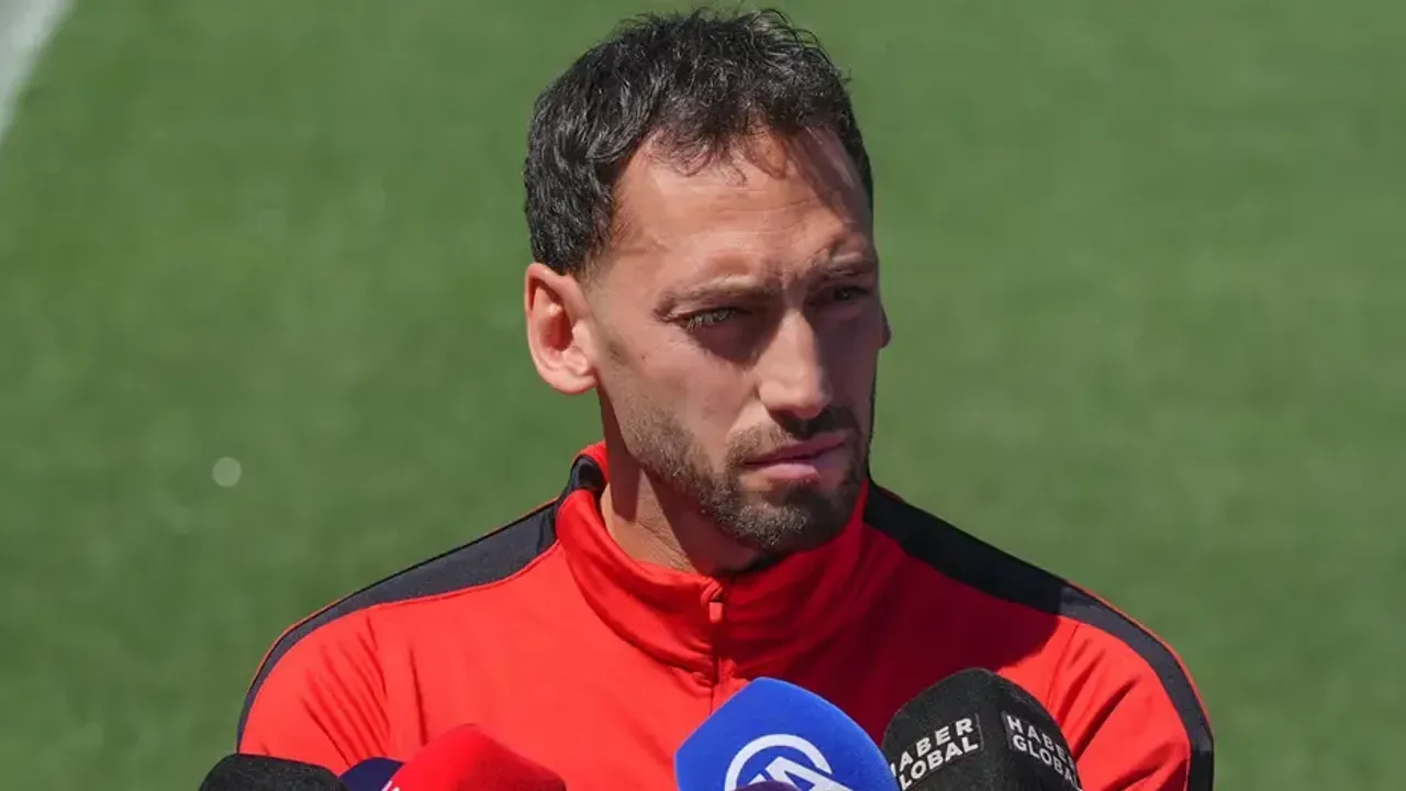 Hakan Çalhanoğlu: "Bazen tokat yemek iyi oluyor"