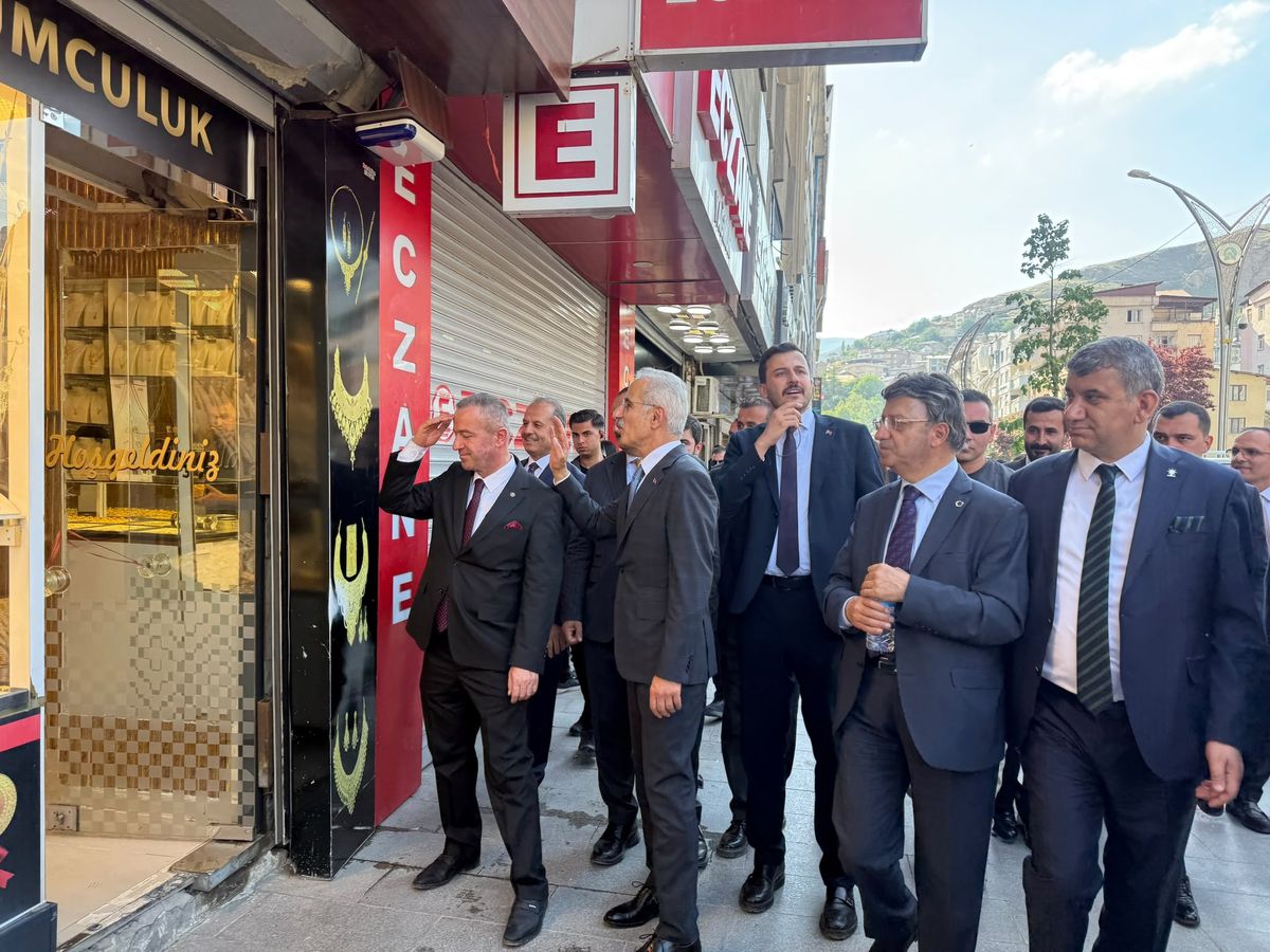 Bakan Uraloğlu: Artık Hakkari'nin dağlarında terör değil, barış kol geziyor