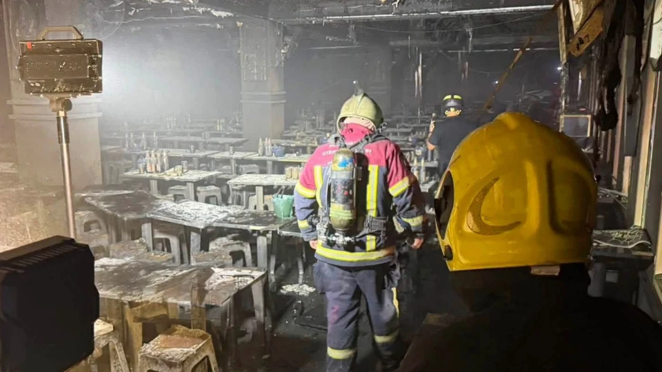 Bangkok'ta bar yangını: Ölü sayısı 30'a yükseldi