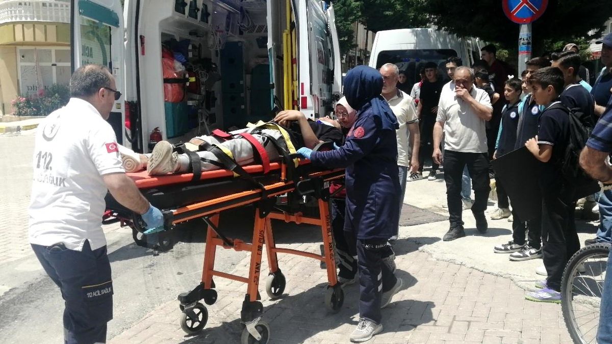 Isparta'da otomobil ile motosiklet çarpıştı: 1 yaralı