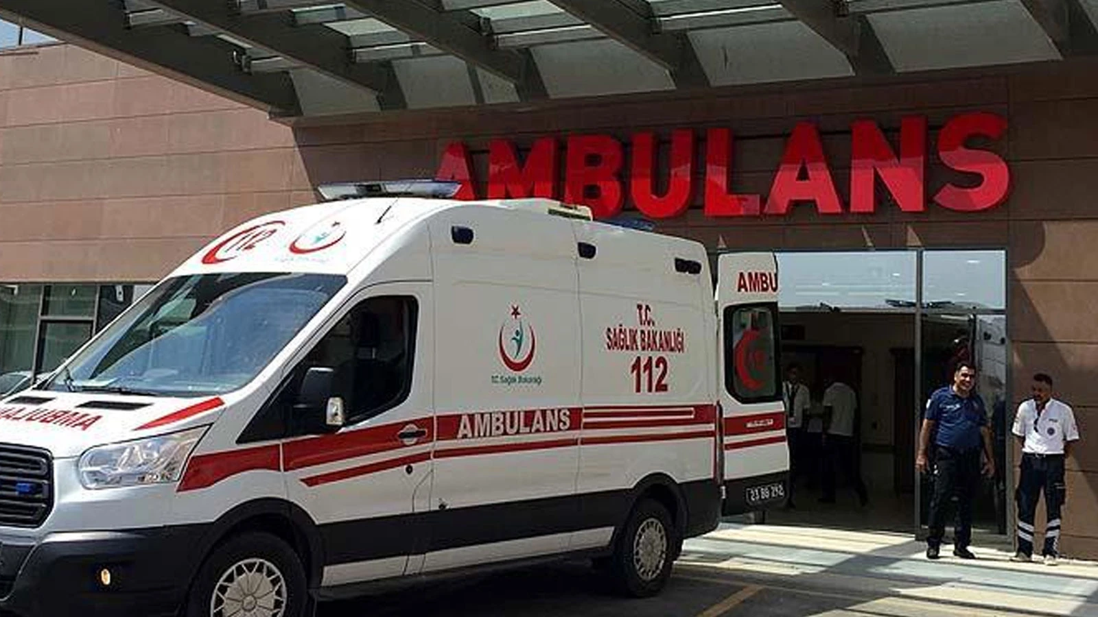 Kırklareli'nde iki otomobilin çarpıştığı kazada 2 kişi öldü