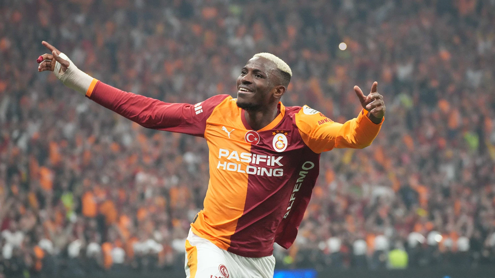 Manchester United, Victor Osimhen'in peşinde: İşte Galatasaray'ın istediği rakam