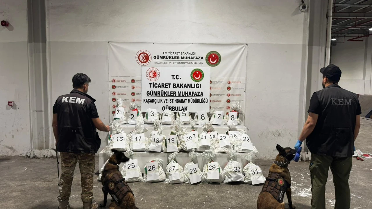 Bakanlık açıkladı: Gümrüklerde 8 milyar liralık kaçak ürün yakalandı