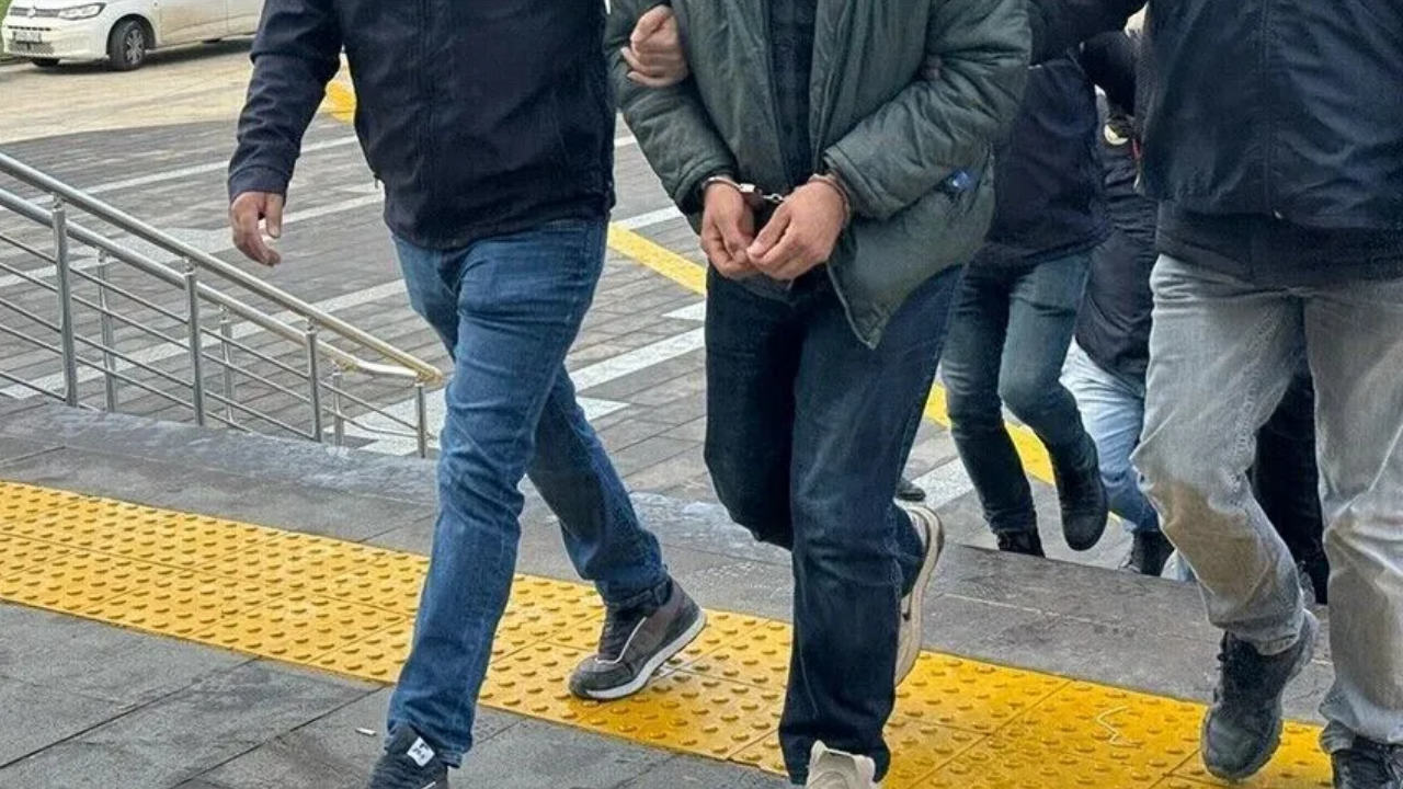 Şile Belediyesine yönelik soruşturmada gözaltına alınan şüphelilerden 13'ü tutuklandı