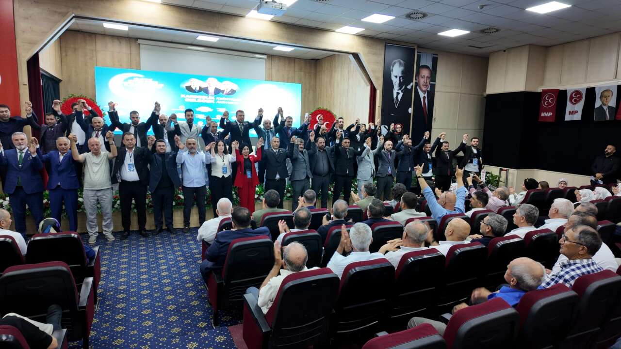 MHP Kestel İlçe Kongresi’nde Ahmet Eraslan’a güvenoyu