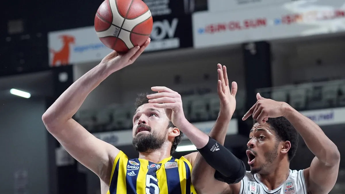 Sertaç Şanlı yeniden Fenerbahçe'de! 1 yıllık anlaşma