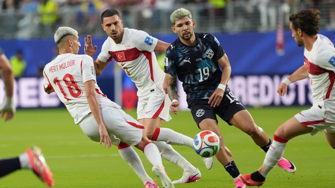 Türkiye Dünya Kupası’ndan elendi mi, gruptan nasıl çıkar? Türkiye, Paraguay’a yenilirse, berabere kalırsa elenir mi?