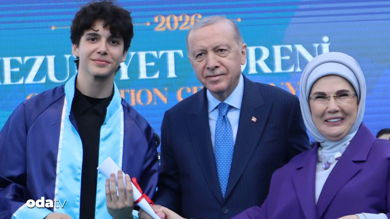 Erdoğan ailesinin mezuniyet sevinci